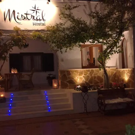 Boutique Hostal Mistral-3